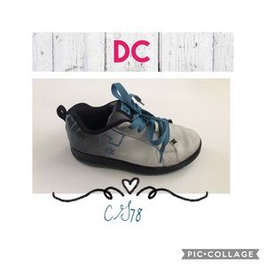 DC lace up skater shoes size 6